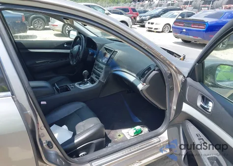 2009 Infiniti G37X z USA, uszkodzony, nr VIN JNKCV61F89M361436